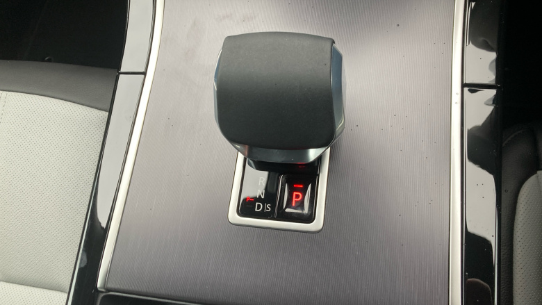 Land Rover Range Rover Evoque 2.0 D200 Dynamic SE 5dr Auto Diesel Hatchback